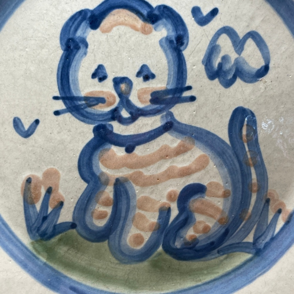 M.A. Hadley Handcrafted and Hand Painted Cat 9" Stoneare‎ Lunch Plate - Picture 2 of 5